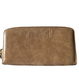 NWOT funtor Tan leather zip around wallet large size nice